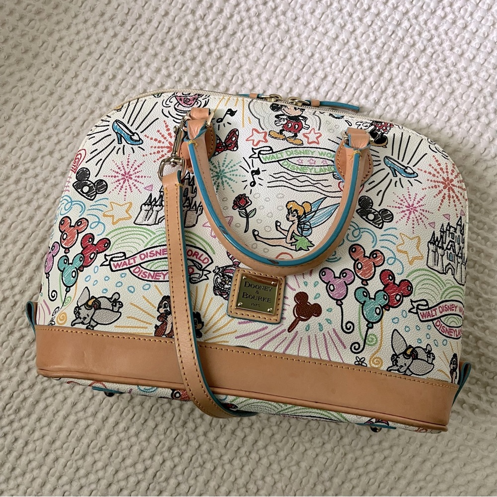 Dooney & Bourke Disney Sketch Stachel